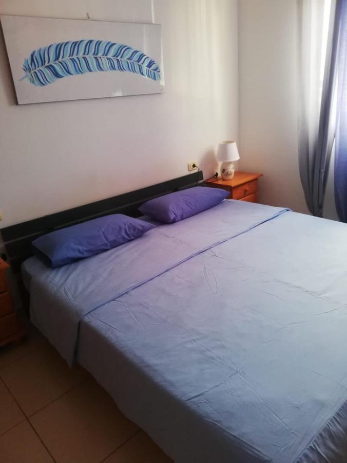 Brunella'S Apartment - Beach View サンミゲル・デ・アボナ エクステリア 写真
